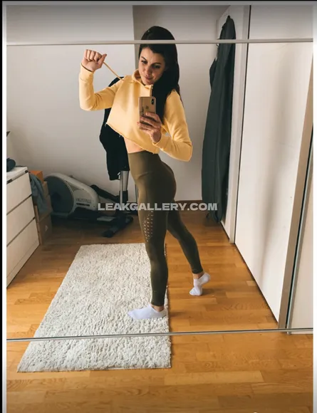 Sweetveki Exclusive Leaked Nude Onlyfans #856759