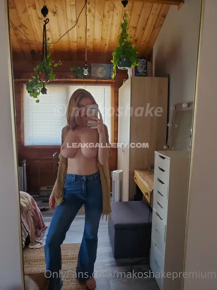 Makoshake Exclusive Leaked Nude Onlyfans #1934386