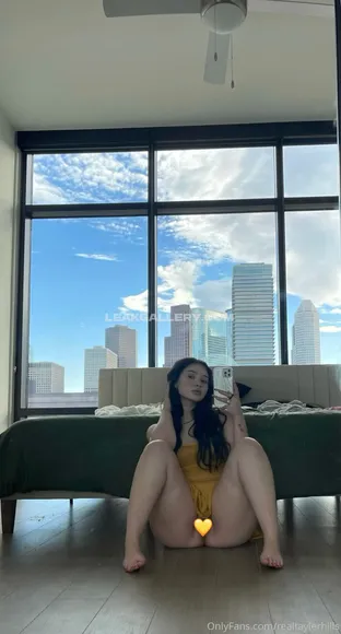 Taylerhills Exclusive Leaked Nude Onlyfans #1992481