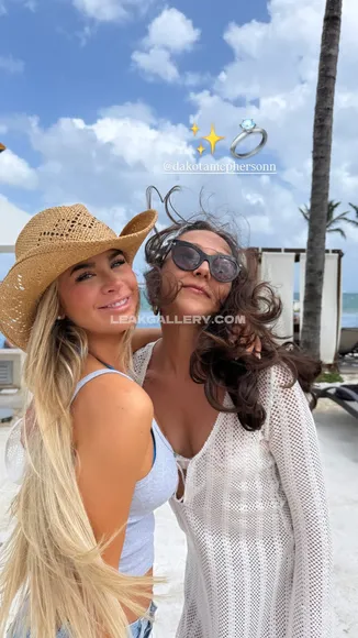 Emilyelizabeth Exclusive Leaked Nude Onlyfans #1095667