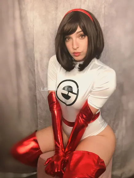 Missfloraberlin Exclusive Leaked Nude Onlyfans #2062333
