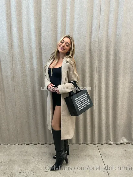 Prettybitchmia Exclusive Leaked Nude Onlyfans #1592808