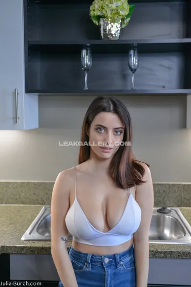Juliaburch / juliaaburch Exclusive Leaked Nude Onlyfans #1438401