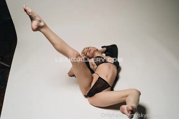 Skyebluewantsu Exclusive Leaked Nude Onlyfans #1794897