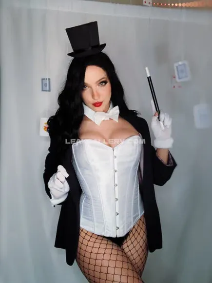 Missfloraberlin Exclusive Leaked Nude Onlyfans #2076983