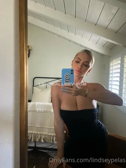 Lindseypelas Exclusive Leaked Nude Onlyfans #1792761