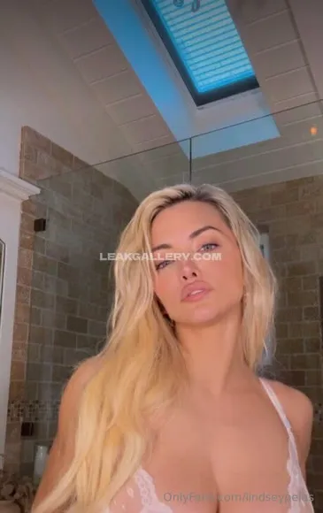 Lindseypelas Exclusive Leaked Nude Onlyfans #1790793