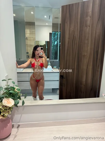 Angievarona Exclusive Leaked Nude Onlyfans #1781414