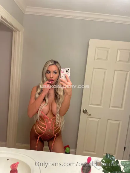 Beachblondexoxo / milaharperxoxo Exclusive Leaked Nude Onlyfans #2733099