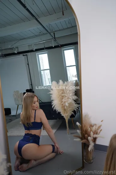 Lizzywurst Exclusive Leaked Nude Onlyfans #1200226