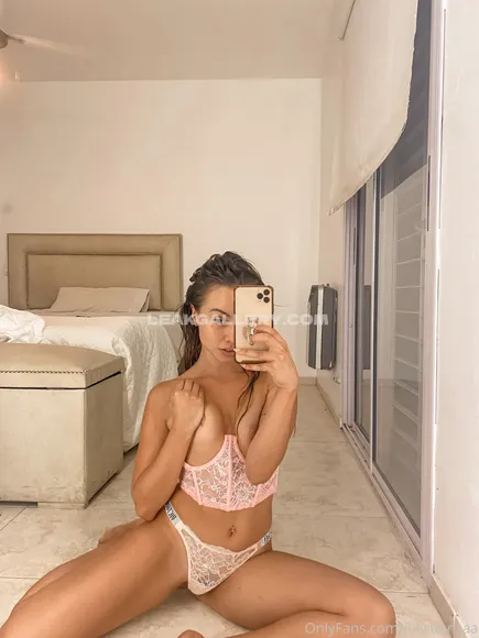 Julicuencaa Exclusive Leaked Nude Onlyfans #880084