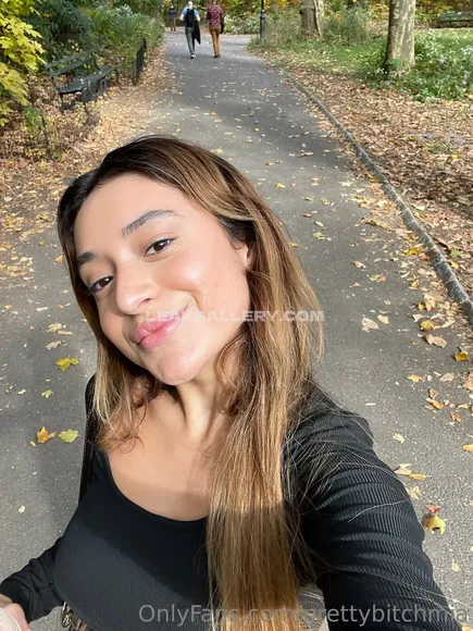 Prettybitchmia Exclusive Leaked Nude Onlyfans #1597536