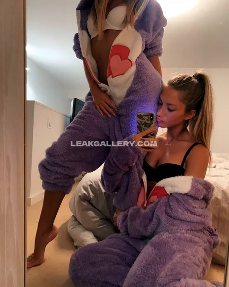 Mathildtantot / tantot twins Exclusive Leaked Nude Onlyfans #1829255
