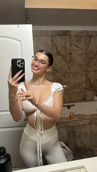 Sydneymay / sydneyvmay / sydneyy Exclusive Leaked Nude Onlyfans #2136376