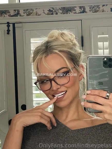 Lindseypelas Exclusive Leaked Nude Onlyfans #1791217