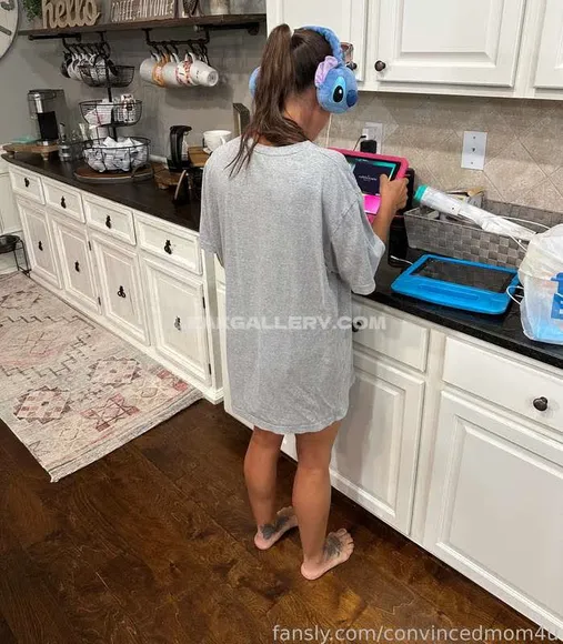 Convincedmom4u / convincedmom4ufree Exclusive Leaked Nude Onlyfans #726974
