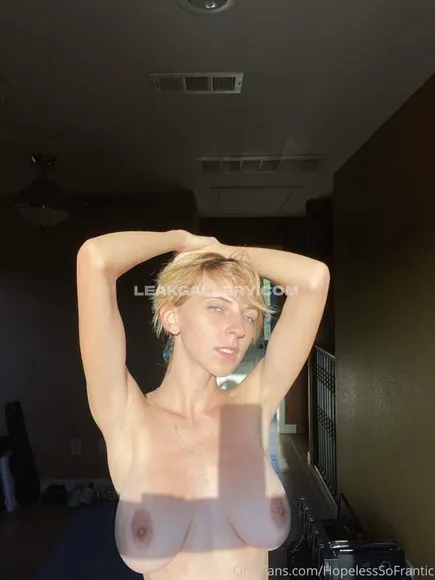 Hopelesssofrantic Exclusive Leaked Nude Onlyfans #1706836