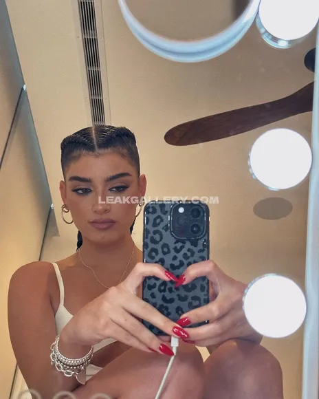 Dixiedamelio Exclusive Leaked Nude Onlyfans #2133620