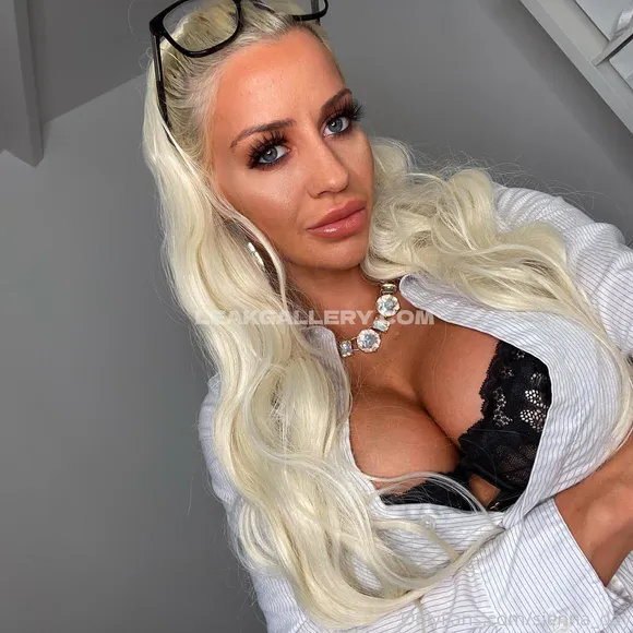 Adayinsienna Exclusive Leaked Nude Onlyfans #1723343