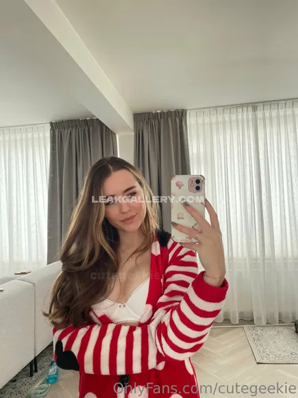 Cutegeekie Exclusive Leaked Nude Onlyfans #1206082