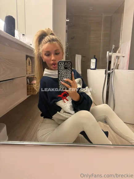 Breckie / breckiehill Exclusive Leaked Nude Onlyfans #1587413