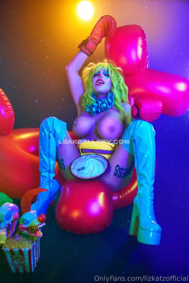 Lizkatzofficial Exclusive Leaked Nude Onlyfans #869966
