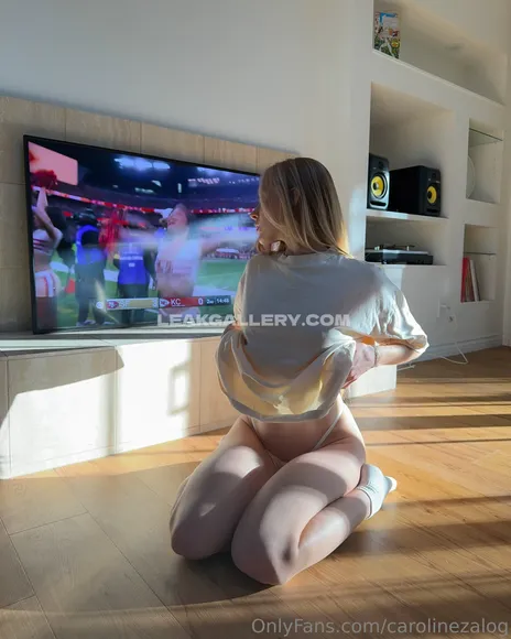 Carolinezalog Exclusive Leaked Nude Onlyfans #1878094