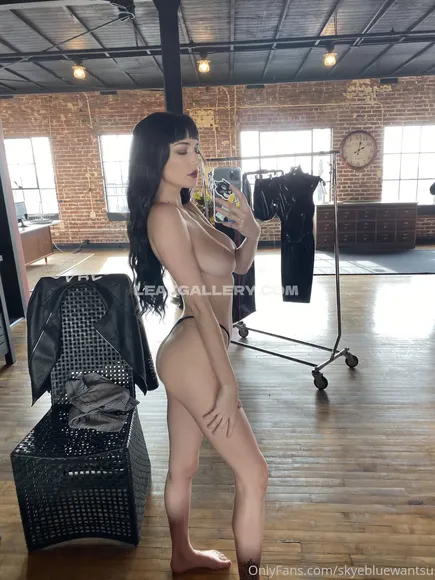 Skyebluewantsu Exclusive Leaked Nude Onlyfans #1802752
