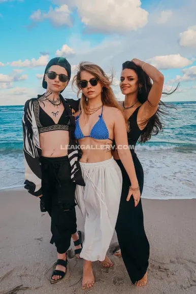 Haileeandkendra Exclusive Leaked Nude Onlyfans #2241078