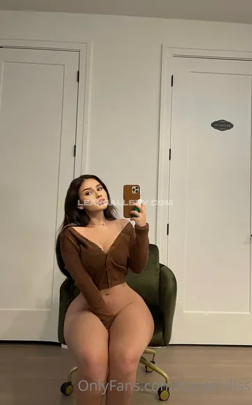 Taylerhills Exclusive Leaked Nude Onlyfans #1992830