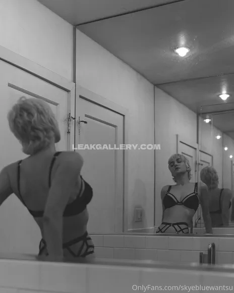 Skyebluewantsu Exclusive Leaked Nude Onlyfans #1795702