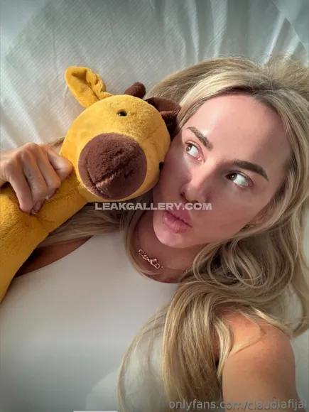 Claudiafijal Exclusive Leaked Nude Onlyfans #1941035
