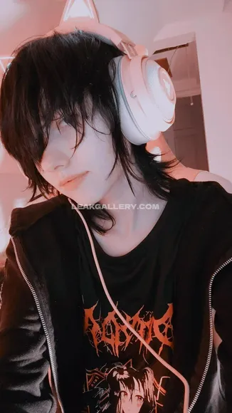 Littleemokitten Exclusive Leaked Nude Onlyfans #2178552