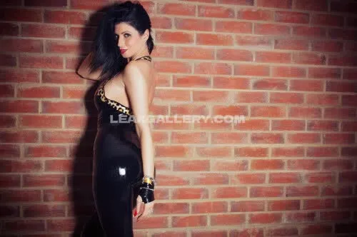 Lillyroma1982 Exclusive Leaked Nude Onlyfans #1834511