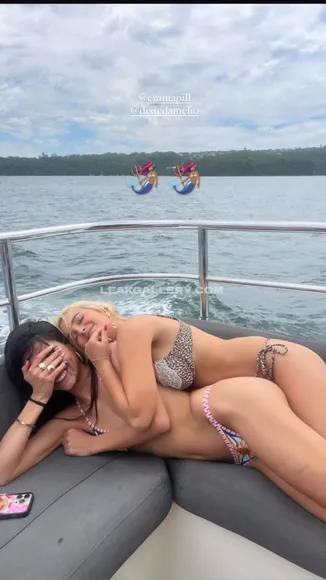 Dixiedamelio Exclusive Leaked Nude Onlyfans #2136142