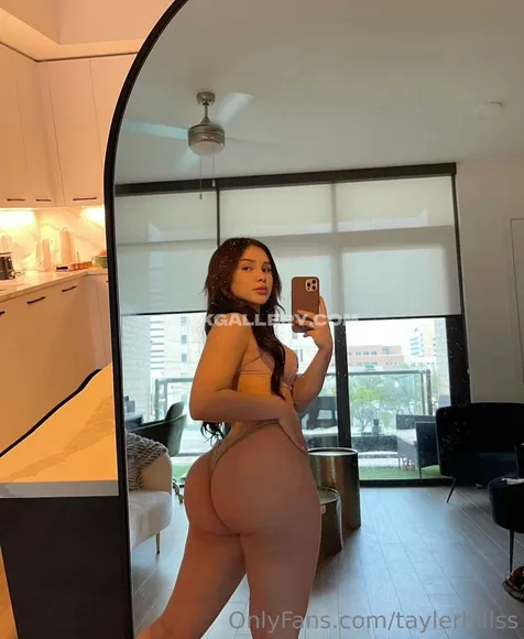 Taylerhills Exclusive Leaked Nude Onlyfans #1989445