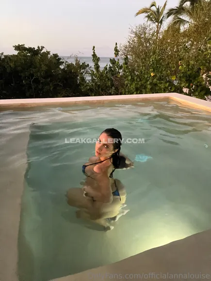 Annalouieaustin Exclusive Leaked Nude Onlyfans #1559408