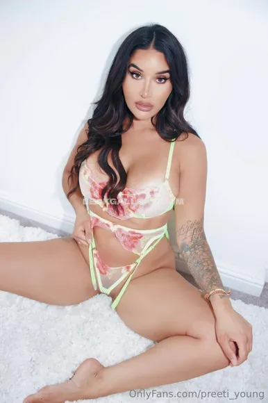 Priya_y / preeti_young Exclusive Leaked Nude Onlyfans #821154