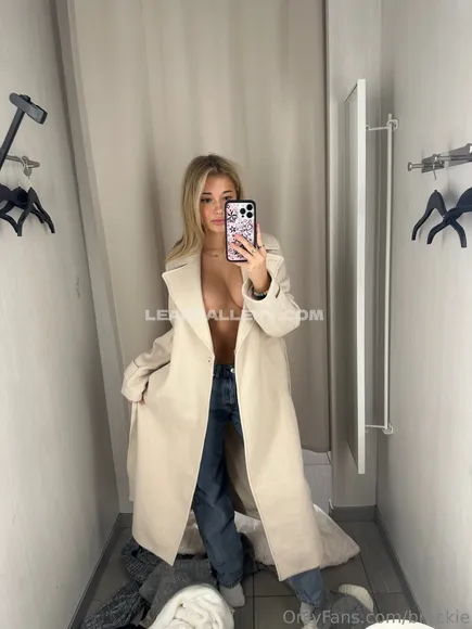 Breckie / breckiehill Exclusive Leaked Nude Onlyfans #1594653