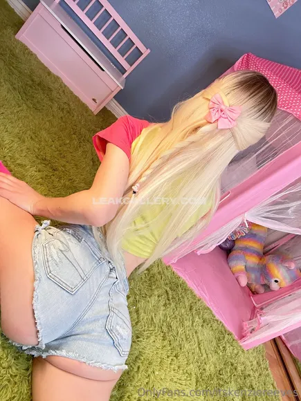 Kenziereevesxxx Exclusive Leaked Nude Onlyfans #1171633