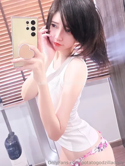 Potatogodzilla Exclusive Leaked Nude Onlyfans #1904907