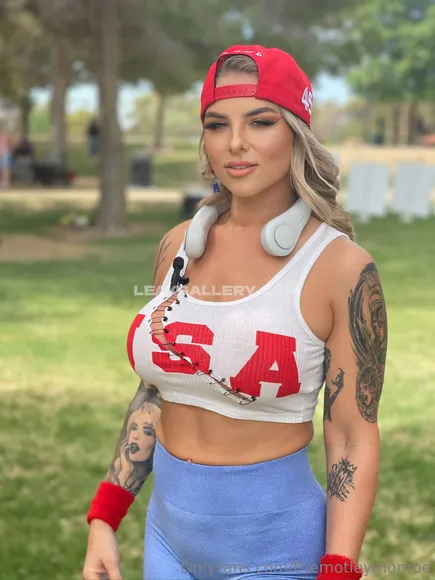 Themotleymonroe Exclusive Leaked Nude Onlyfans #923347