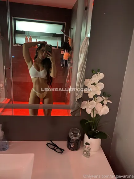 Angievarona Exclusive Leaked Nude Onlyfans #1778846
