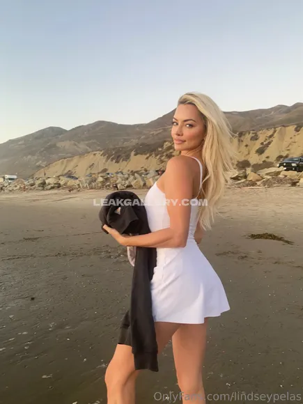 Lindseypelas Exclusive Leaked Nude Onlyfans #1799280