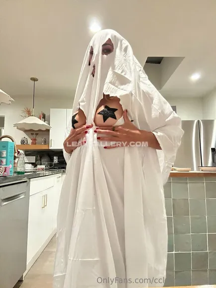 Claire Exclusive Leaked Nude Onlyfans #1608453