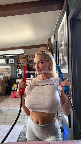 Lindseypelas Exclusive Leaked Nude Onlyfans #1790638