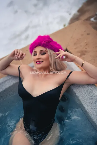 Hollytwolf Exclusive Leaked Nude Onlyfans #1075376