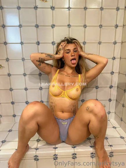 Arikytsya / ariktsya / arikytysa / dimelootony Exclusive Leaked Nude Onlyfans #1726984