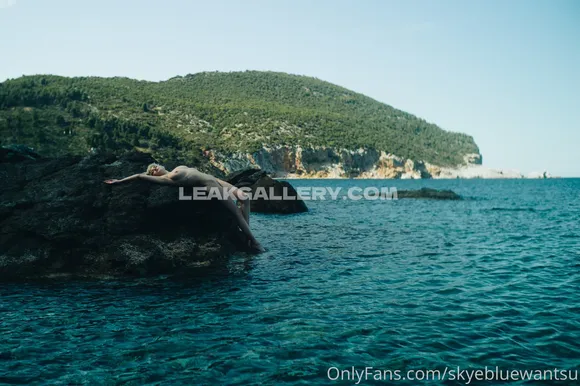 Skyebluewantsu Exclusive Leaked Nude Onlyfans #1792441
