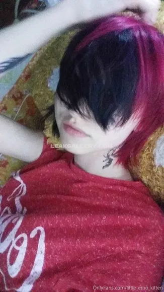 Littleemokitten Exclusive Leaked Nude Onlyfans #2178489